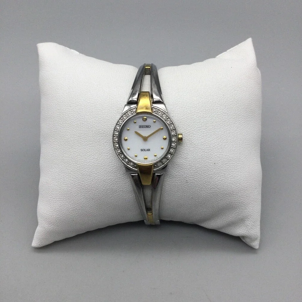 Seiko V117-0A10 Womens Solar Watch 22mm Crystals Two Tone Bracelet 6.25